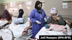 The maternal mortality rate decreased significantly in Afghanistan between 2000 and 2020. (file photo)